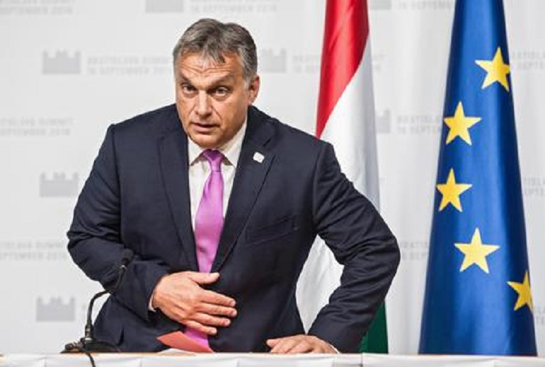 Il Trattato di Visegrad (1993) è il grimaldello attraverso cui può saltare l'Europa di Macron e Merkel. (foto Ansa)