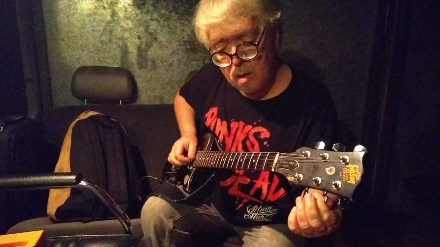 Andrey Suchilin, il suo cattivo odore costringe volo ad atterraggio. Ma era una necrosi letale