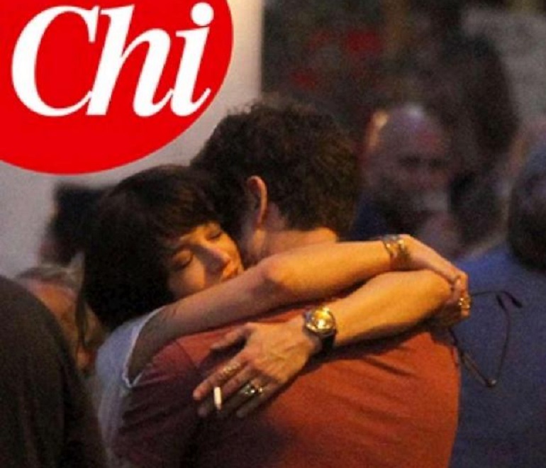 Asia Argento fotografata con il giornalista francese Hugo Clément (foto Chi)