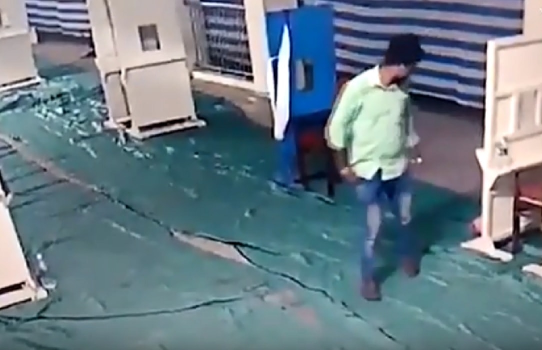 india bambino 3 giorni abbandonato