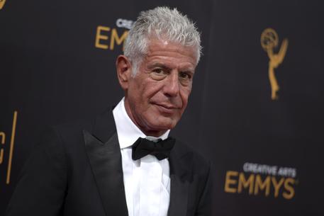 Anthony Bourdain, la frase a People: "Credo che me ne andrò lavorando"