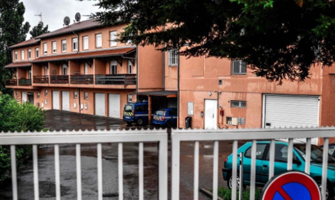 Lione, due bimbe di 3 e 5 anni trovate morte nella caserma dei gendarmi