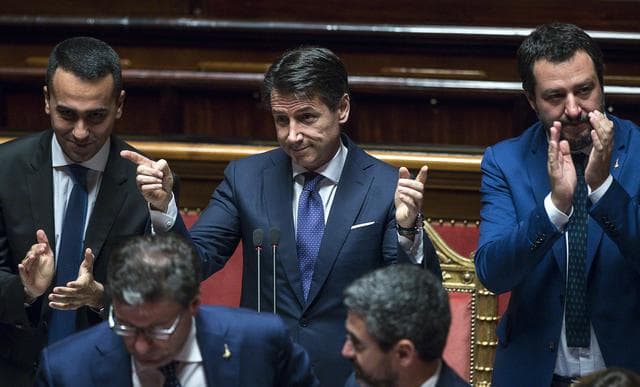 Giuseppe Conte premier giustizialista e credente...nella favola di Ali Baba e i 40 ladroni