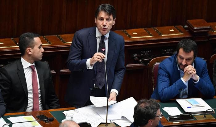 Governo Conte, fiducia alla Camera con 350 sì