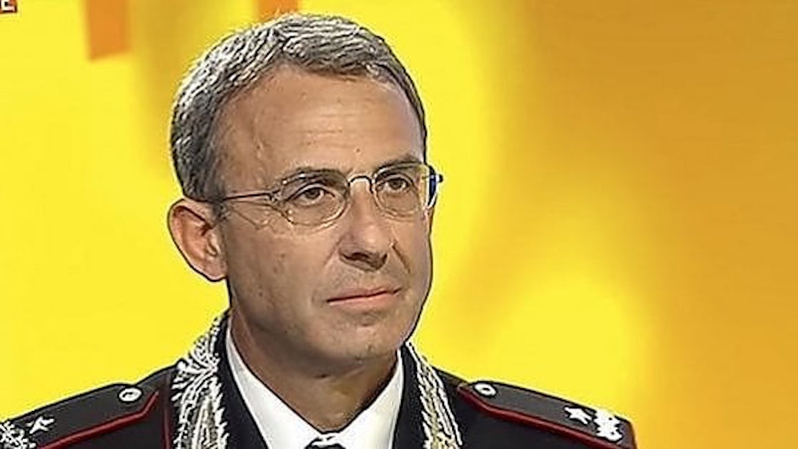 Sergio Costa ministro dell'Ambiente: è il generale che ha scoperto la Terra dei Fuochi