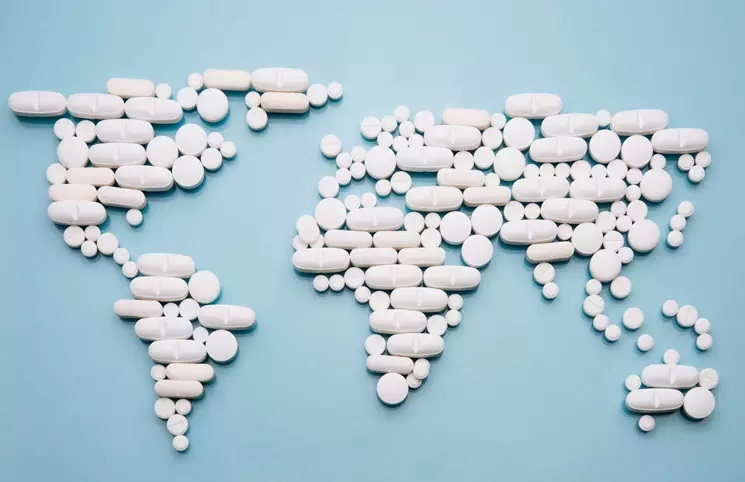 Farmaci in valigia? Ecco l'elenco dei medicinali vietati all'estero