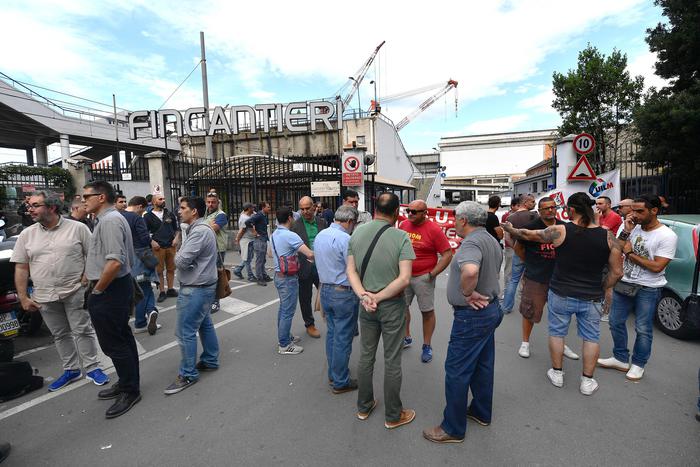 Salvatore Lombardo, operaio Fincantieri morto a Sestri Ponente. Indagato il fratello