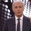 Non è l'Arena: Massimo Giletti con i capelli corti e poi lunghi dopo la pubblicità