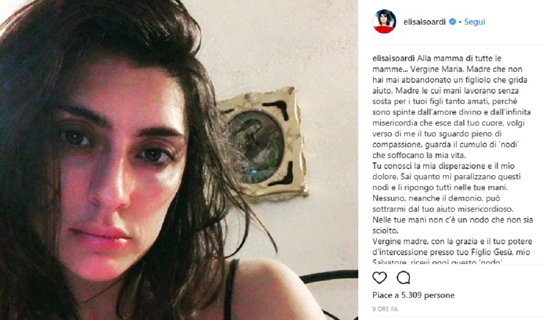 Elisa Isoardi, dalle camicie alla Madonna dei nodi. Su Instagram la preghiera dedicata alle coppie in crisi
