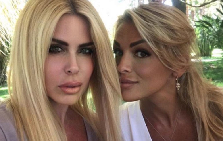 Silvio Berlusconi in Sardegna con Francesca Pascale, Mariano Apicella e... Loredana Lecciso