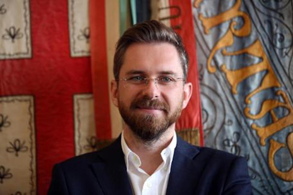 Bologna, minacce di morte ad assessore pro migranti Lepore: "Il proiettile è già in canna"