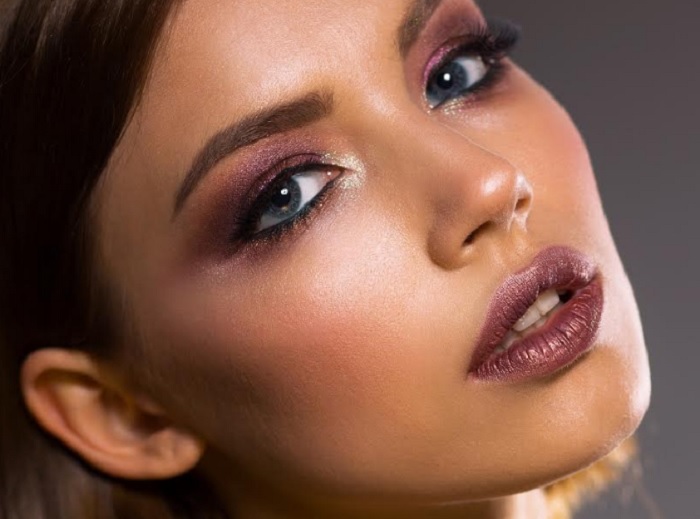 Summer makeup: come scegliere i cosmetici per l'estate