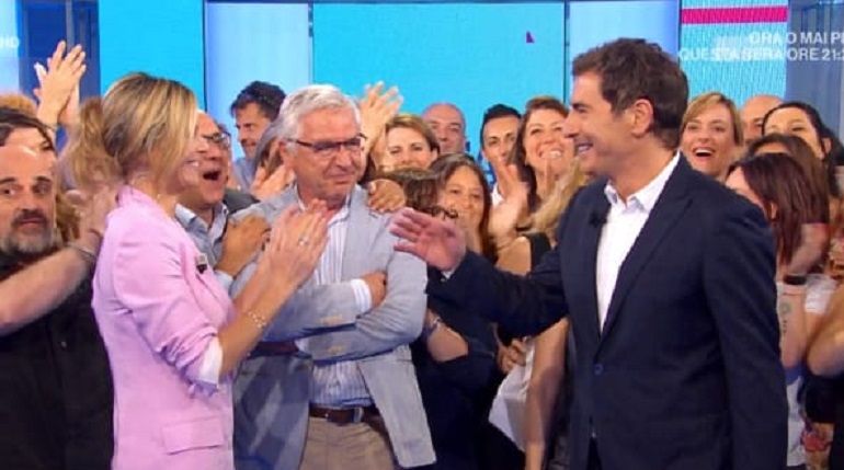 La Vita in Diretta, l'addio di Marco Liorni: "Un abbraccio a Lamberto Sposini"