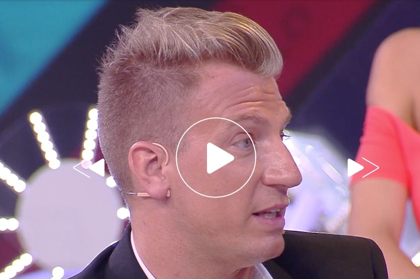 Balalaika sospesa dopo le domande di Alberto Brandi a Maxi Lopez. "Intervista stile D'Urso"