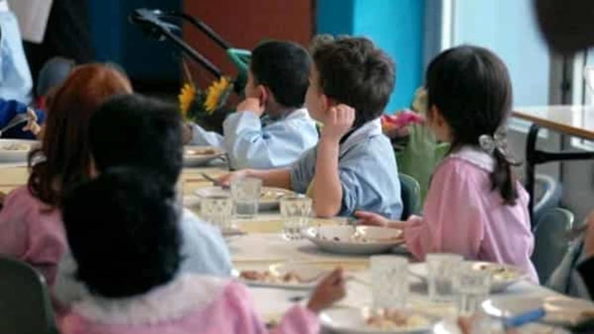 Pescara, salgono a 120 i bimbi intossicati. Chiuse le mense scolastiche