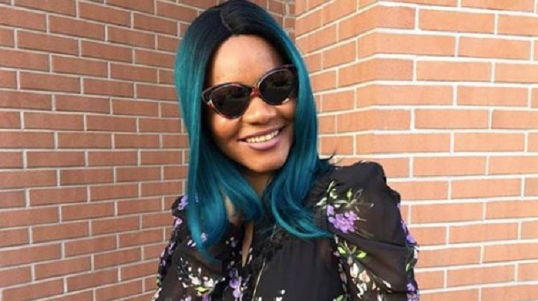 Josephine Odijie, la 35enne trovata morta in una piscina. Una testimone: "Il compagno..."