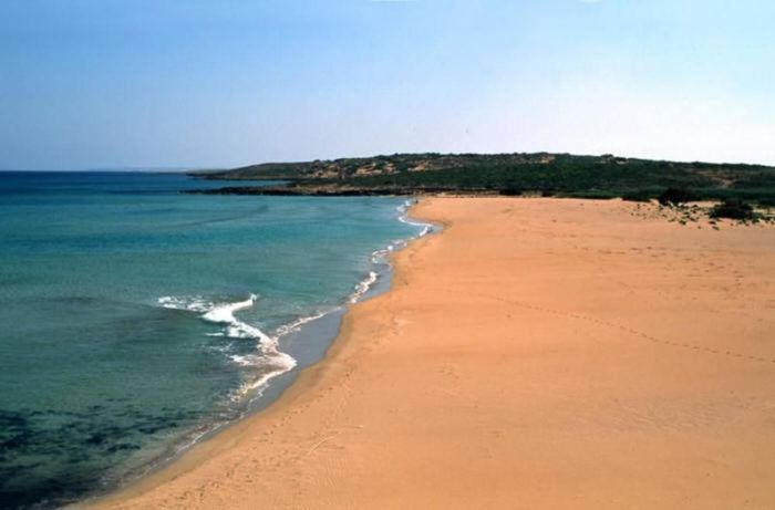 Noto, 53 migranti sbarcano sulla spiaggia dove si sposeranno Fedez e Chiara Ferragni