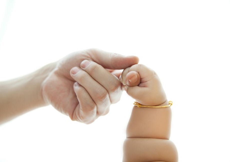 Figli obesi: è colpa delle mamme, 9 su 10 pensano siano in forma