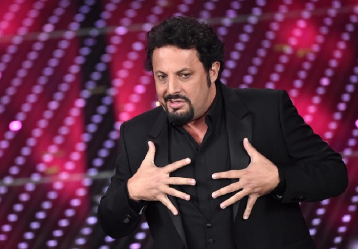 Pino Daniele, il San Paolo fischia Enrico Brignano durante il concerto in ricordo del cantante (foto d'archivio Ansa)