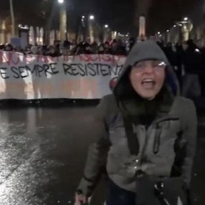 Lavinia Flavia Cassaro, licenziata la prof che urlava "dovete morire" ai poliziotti