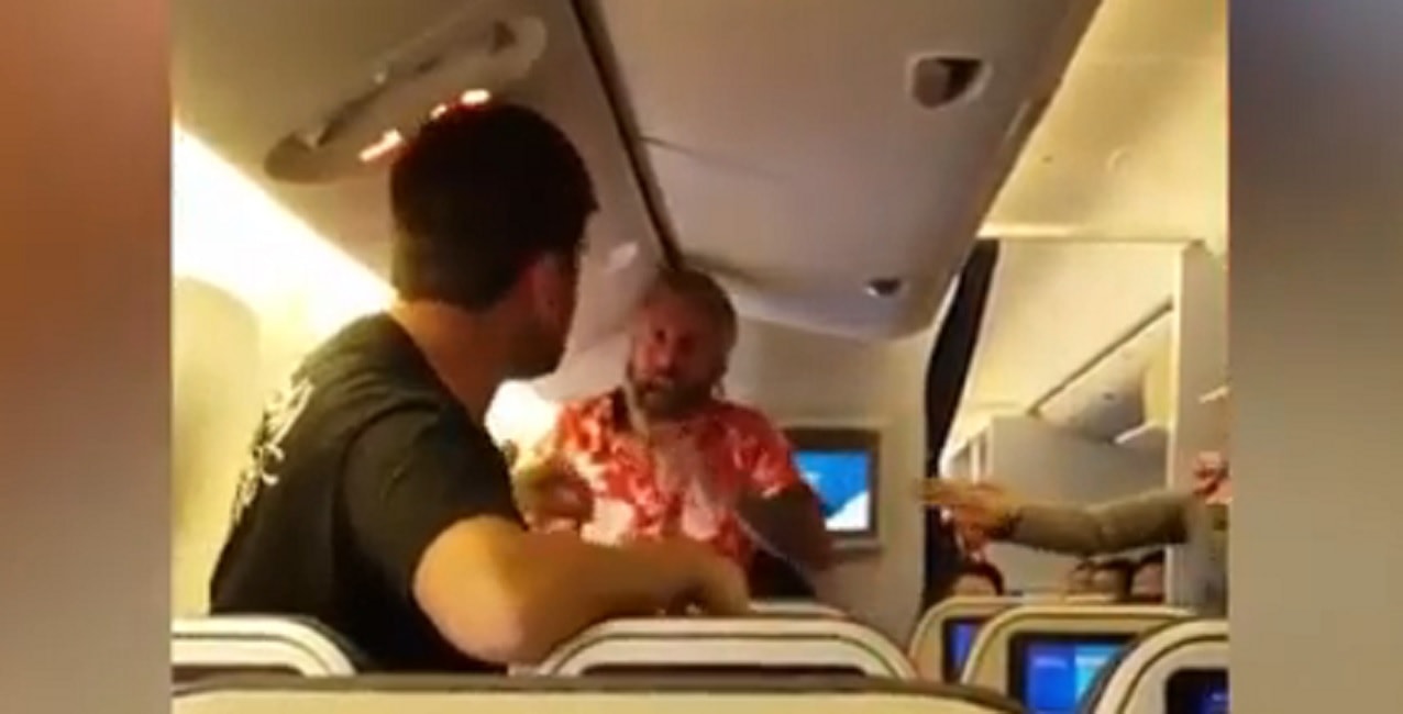 Rissa sul volo All Nippon Airways: passeggero ubriaco arrestato