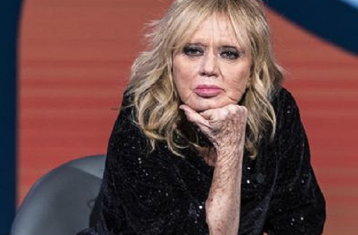 Rita Pavone contro i Pearl Jam: "Porti aperti? Fatevi gli affari vostri" (foto Ansa)