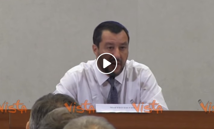 SALVINI MACRON MIGRANTI