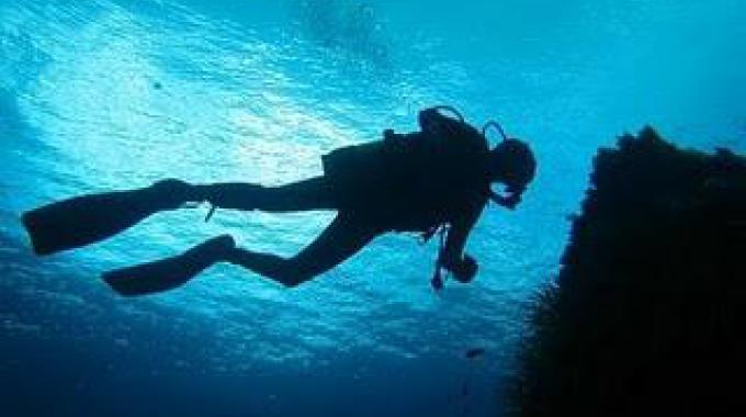 Casalabate (Lecce): Fabio Lodispoto, chirurgo sub, morto durante una immersione