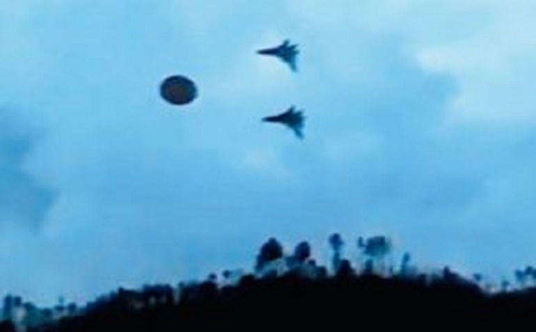 Corio Canavese, continua il mistero dell'Ufo. Il testimone: "I caccia lo inseguivano tra i monti"