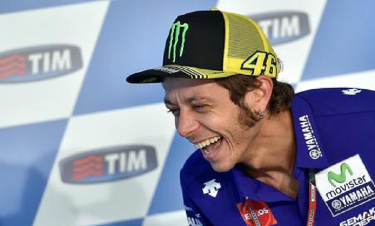 Valentino Rossi e la frecciatina a Lorenzo: "Jorge in Yamaha? Allora..." (foto Ansa)