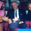YOUTUBE Putin consola principe saudita con stretta di mano: video virale sul web per faccia di Infantino