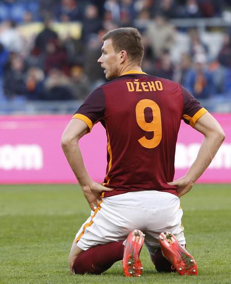 Barcellona-Roma streaming e diretta tv, dove vederla: orario e data della International Champions Cup. Edin Dzeko nella foto