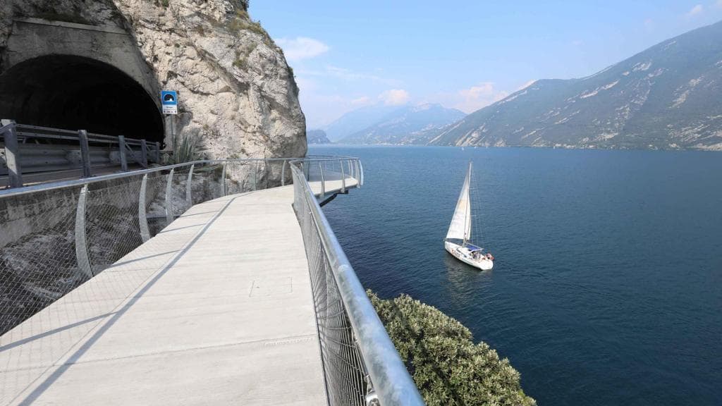 La pista ciclabile sul Lago di Garda