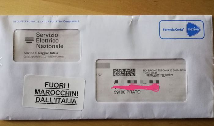 Prato. "Fuori i marocchini dall'Italia": l'adesivo razzista sulle lettere recapitate
