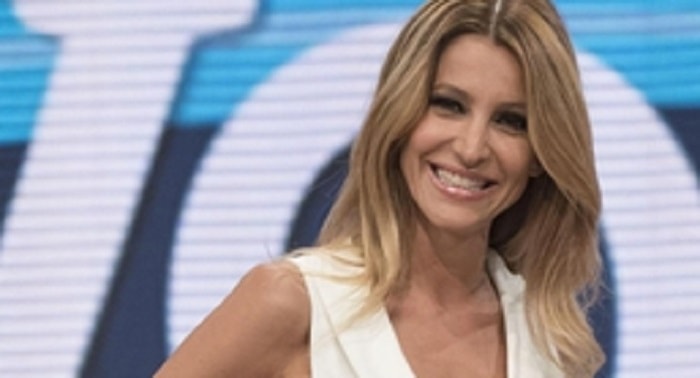 Adriana Volpe, la tremenda vendetta della Rai: rischia una penale, cosa ha combinato