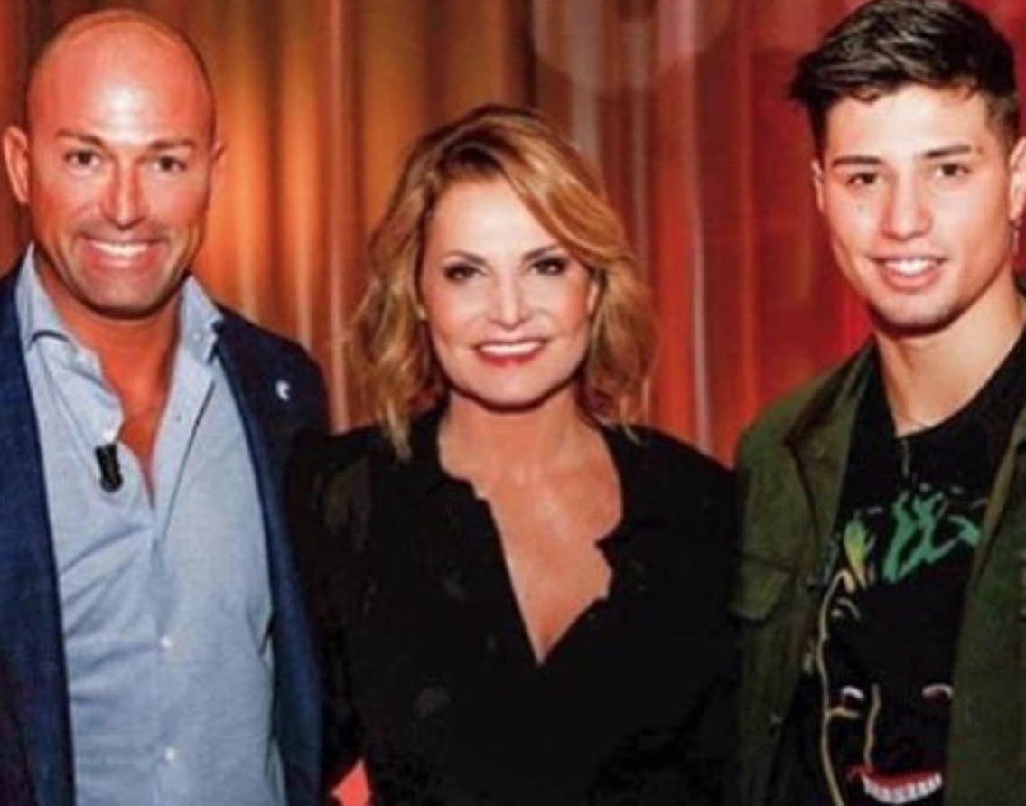 Niccolò Bettarini, Mara Venier vicina a Simona Ventura: "Forza, vi abbraccio"