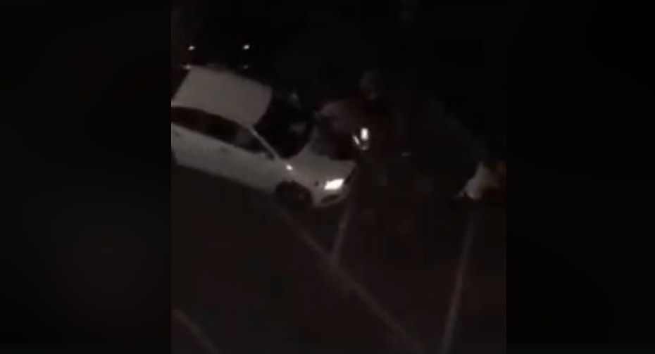 Brescia, auto su migranti