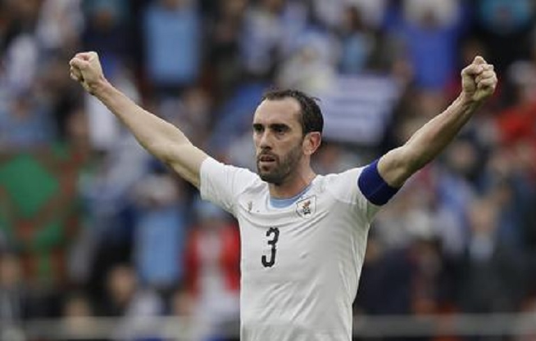 Calciomercato Juventus, per la difesa i bianconeri seguono Godin e Marcelo (foto Ansa)