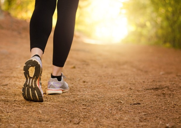 Dieta passeggiata: velocità sciogli grasso 4 chilometri all'ora