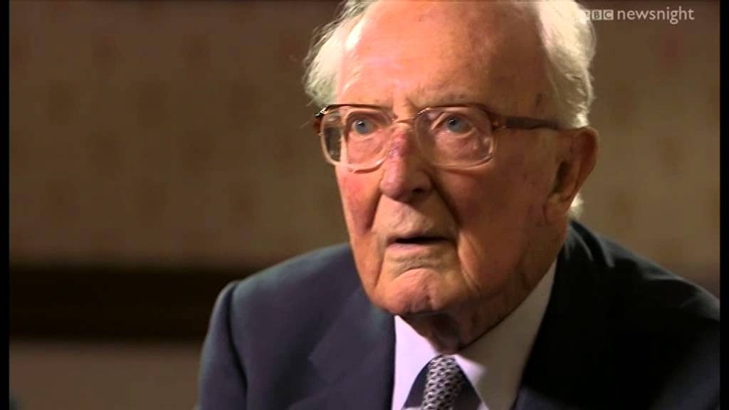 Lord Peter Carrington è morto: eroe di guerra e ex segretario generale della Nato