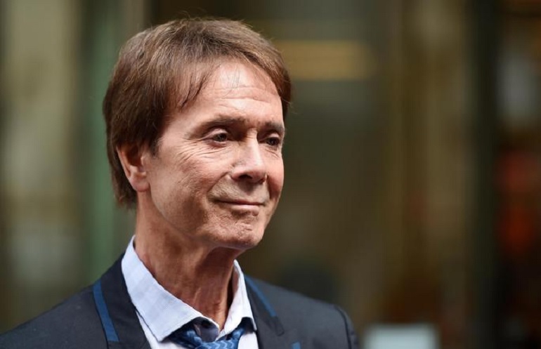 Cliff Richard, caduti i sospetti di pedofilia. Condannata la BBC (foto Ansa)