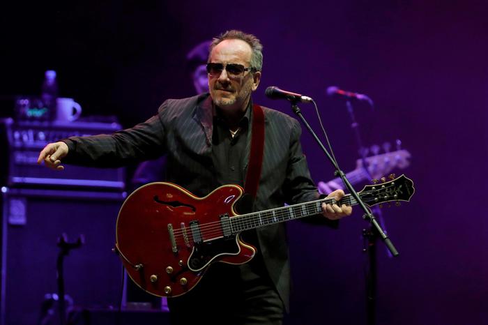 Elvis Costello: "Ho un tumore". Annullato il tour in Europa