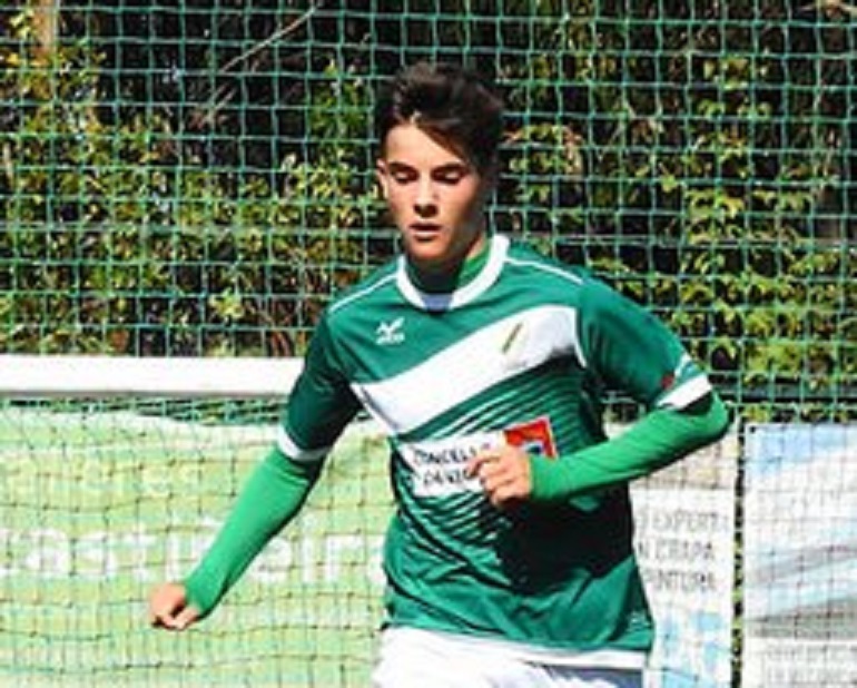 Fabio Soto, giovane promessa del calcio spagnolo precipita in un burrone e muore