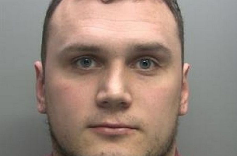 Inghilterra, violenta tre donne conosciute sul Web: ergastolo