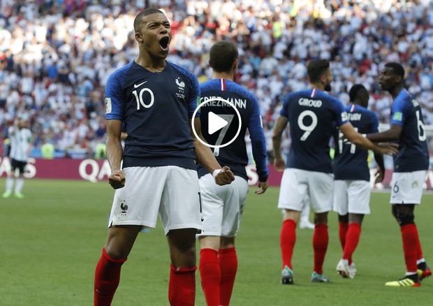 Mbappé stile Neymar, che simulazione in Uruguay-Francia
