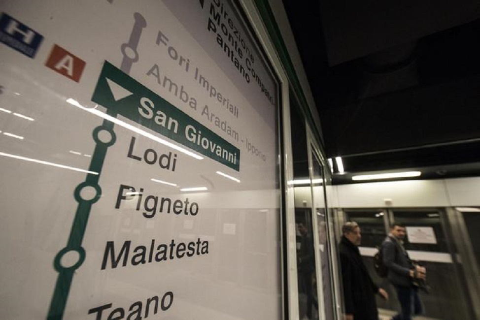 Metro C Roma: 25 a rischio processo, c'è anche Alemanno. L'accusa: "230 milioni non dovuti"