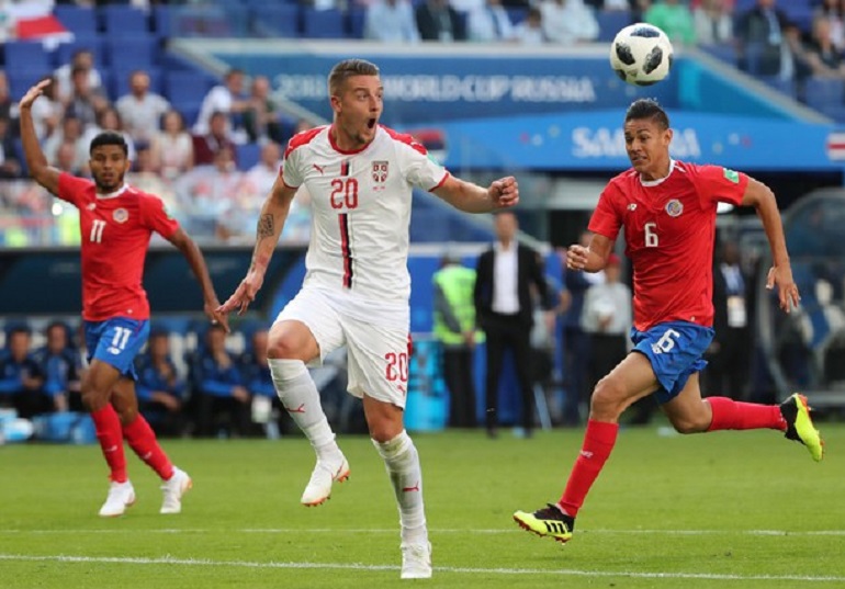 Calciomercato Lazio, Milinkovic Savic in partenza. E Tare punta Rafinha (foto Ansa)