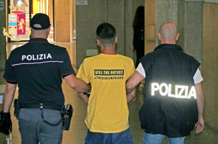 Niccolò Betterini, si cercano altre sei persone. Uno dei quattro fermati: "Non sono stato io" (foto Ansa)