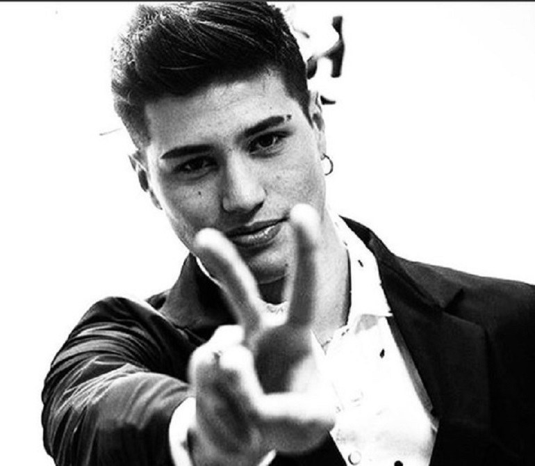 Niccolò Bettarini, chi è il figlio di Simona Ventura accoltellato a Milano