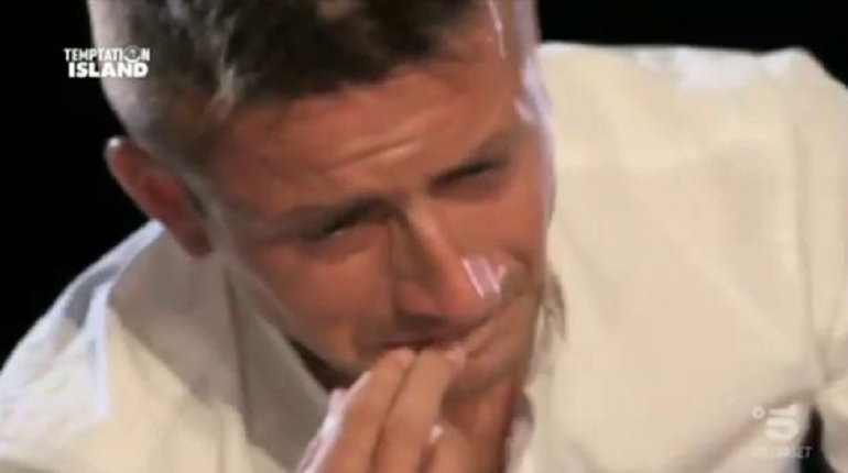 Temptation Island 2018, il falò di confronto tra Oronzo e Valentina VIDEO